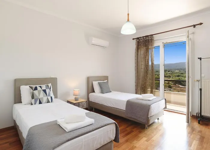 Amarandes Paradisi (Rhodes)