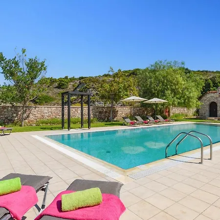 Amarandes Paradisi (Rhodes)